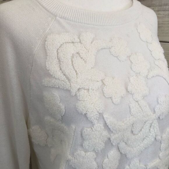 Chelsea28 White Floral Embroidered Crewneck Sweater Small - Picture 4 of 5